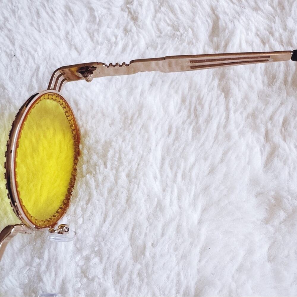 Kate Clear Yellow Round Sunglasses - Picture 6 of 14